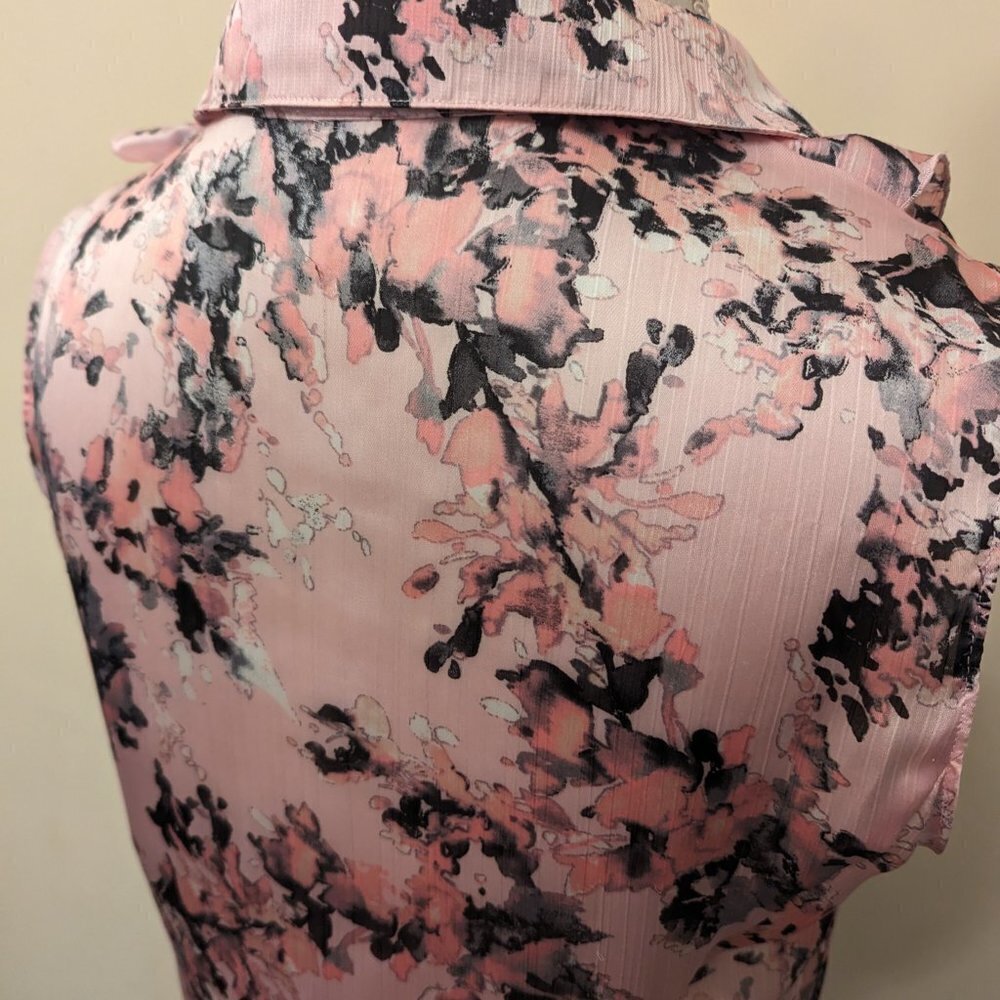 Tahari Arthur S Levine pink and black sleeveless blouse - size Medium - Picture 4 of 10